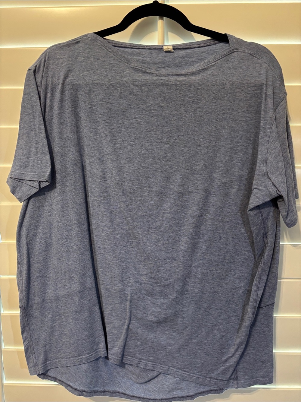Lululemon Back in Action tee.